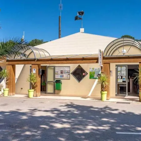 Chalet 4 Etoiles - Piscine - Eeccei