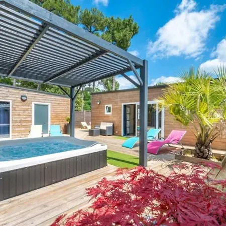 Chalet 4 Etoiles - Piscine - Eeccei *